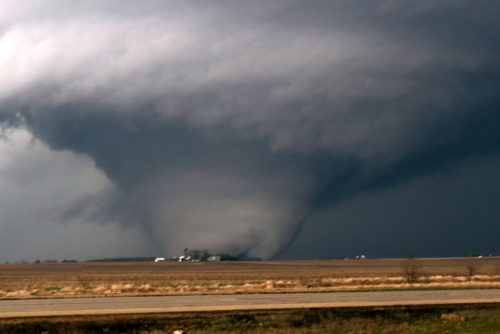 midwest tornado tunnel cloud