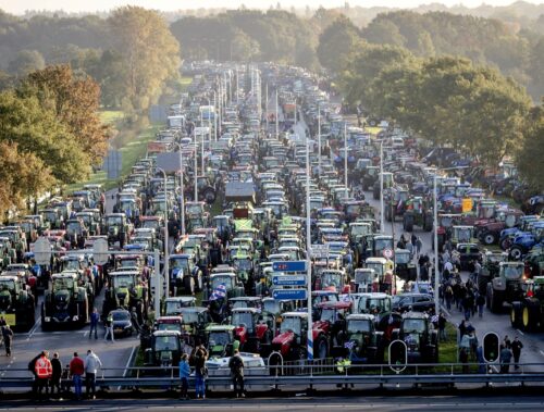 dutch farmers mass protest