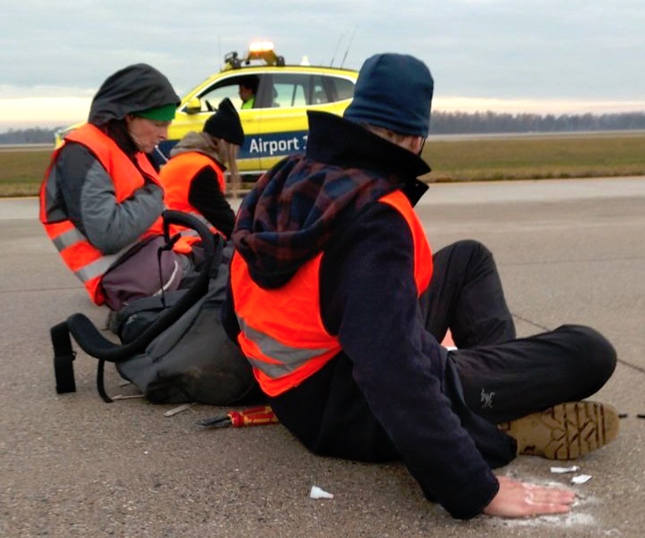 Climate Crazies Glue Themselves To Tarmac At Munich Airport - Climate ...