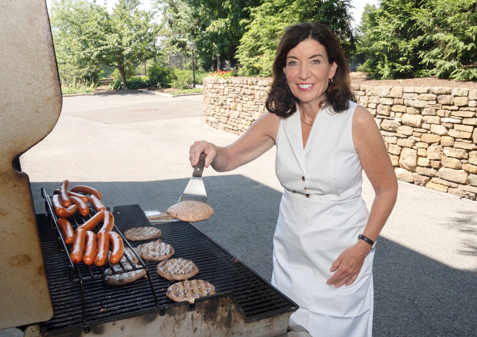 Gov. Hochul Cooks With Gas Stoves While Pushing Ban In New Buildings