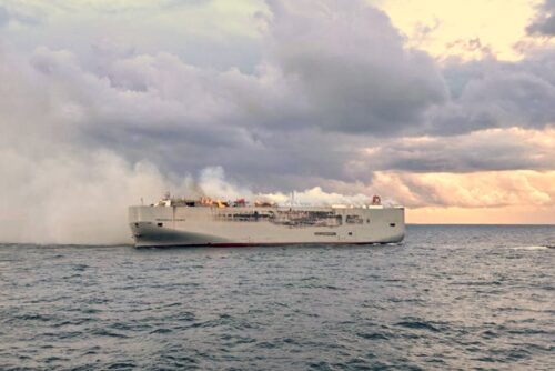 freemantle highway ship fire