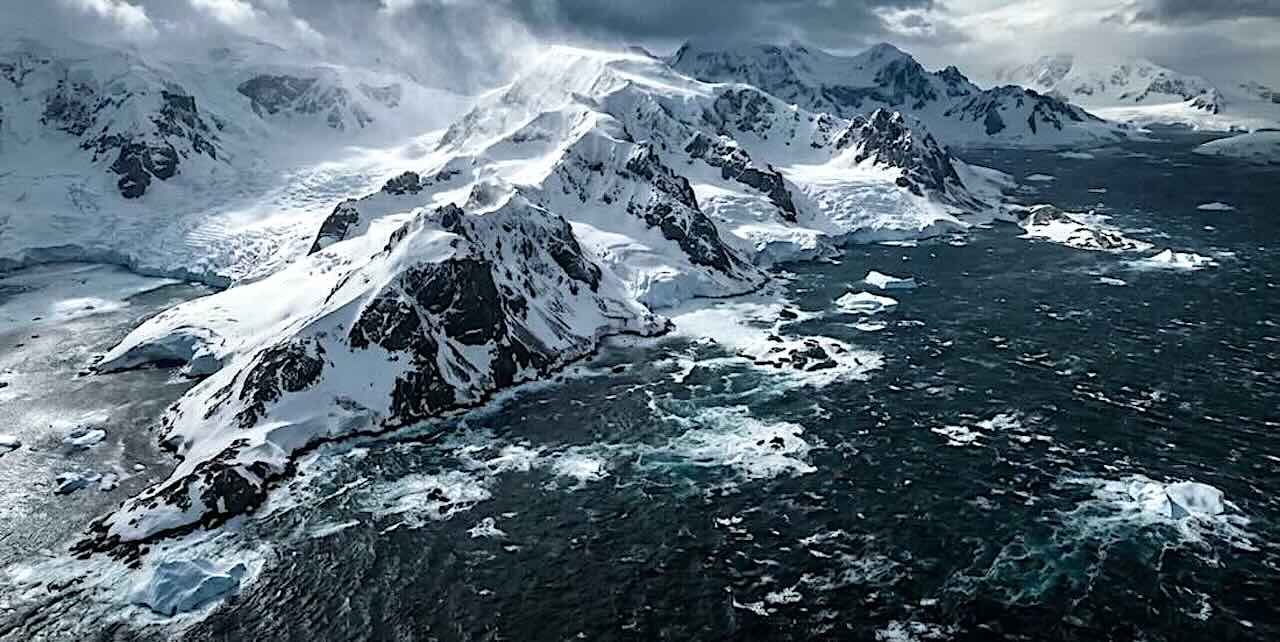 While Headlines Screamed Antarctic Heatwave, The South Pole Hit -100°F