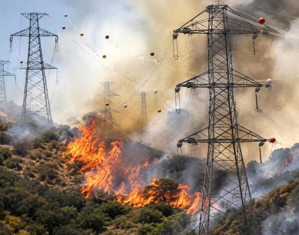 wildfire calif power lines